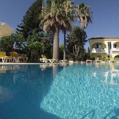 Lemon Garden Hotel Vasilikí Buitenkant foto